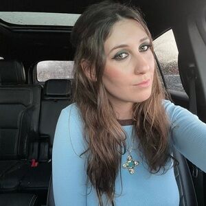 Meet your Posher, Kayla 🦋